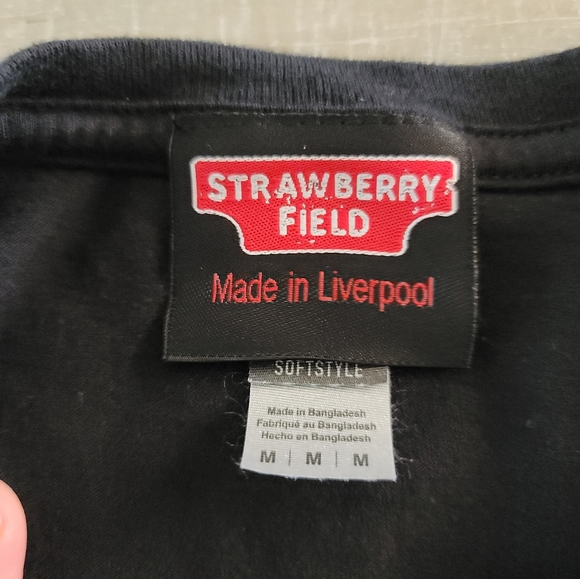 Strawberry Field / The Salvation Army Women's T-Shirt Size Medium Black - Picture 3 of 7